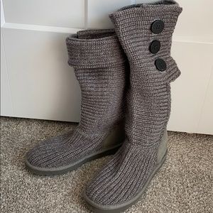 Grey knit boots